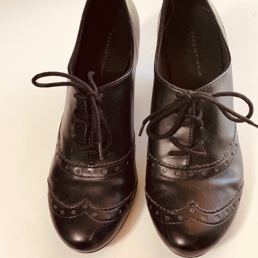 Women’s Brogue Heels